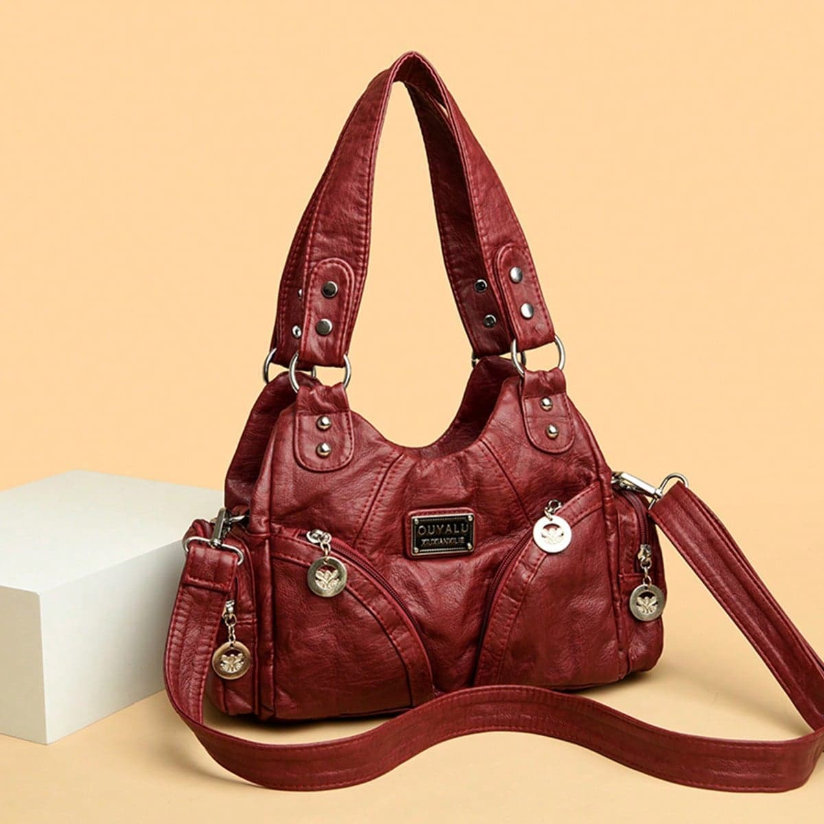 Sac à bandoulière multi-poche élégant et tendance avec des rivets à la mode, style vintage pour faire du shopping et des vacances, convient à tout